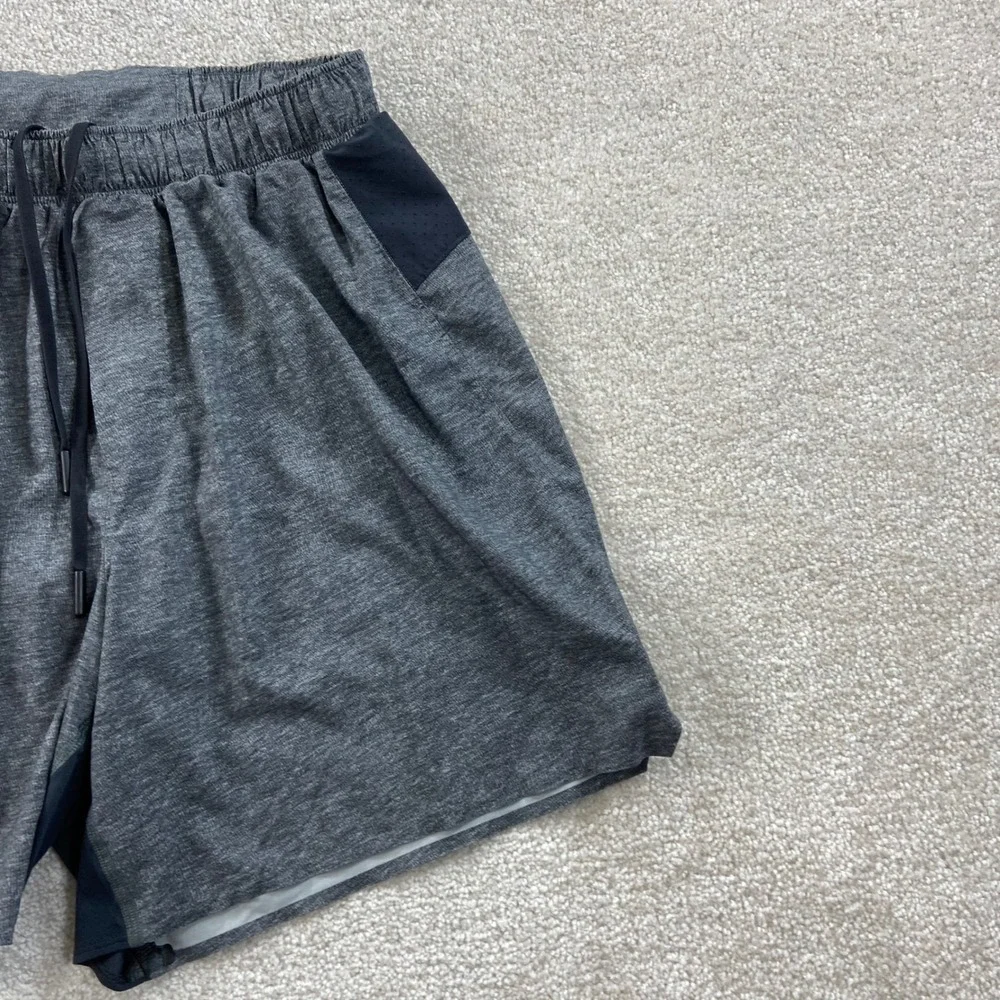 Lululemon Athletic Shorts Mens M Grey 6 Inch Inseam Lined Surge Workout Running